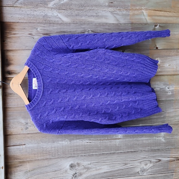 Lady Clansman Sweaters - Lady Clansman 100% Scottish Shetland wool sweater size small